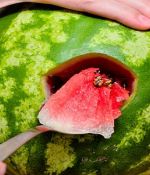 Stop Eating Water Melon The Wrong Way! How To Eat It Right And The Health Benefits You Get!